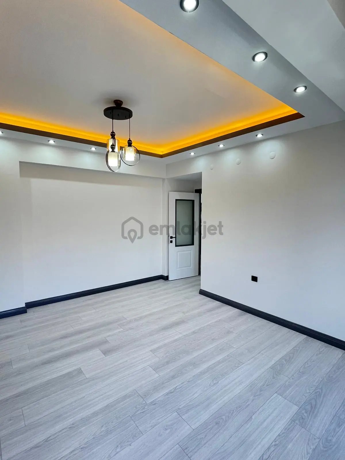 Çöşnük mahallesinde 4+1 lüks daire