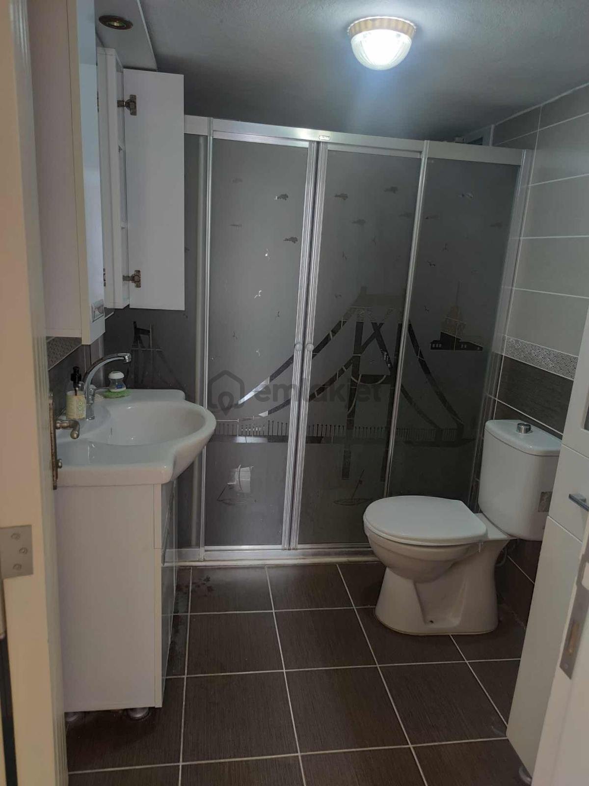 Fahri Kayahan'da Modern ve Lüks 3+1 Kiralık Daire