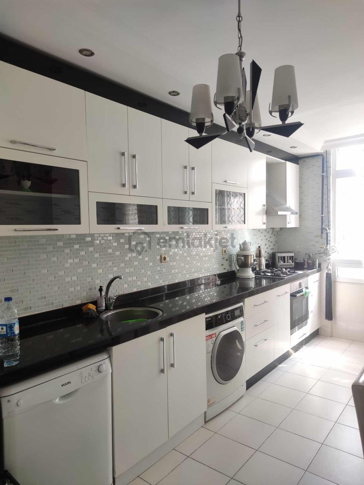 Fahri Kayahan'da Modern ve Lüks 3+1 Kiralık Daire